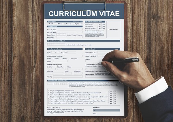 Cv gratuit : combien de temps pour une création en ligne ?